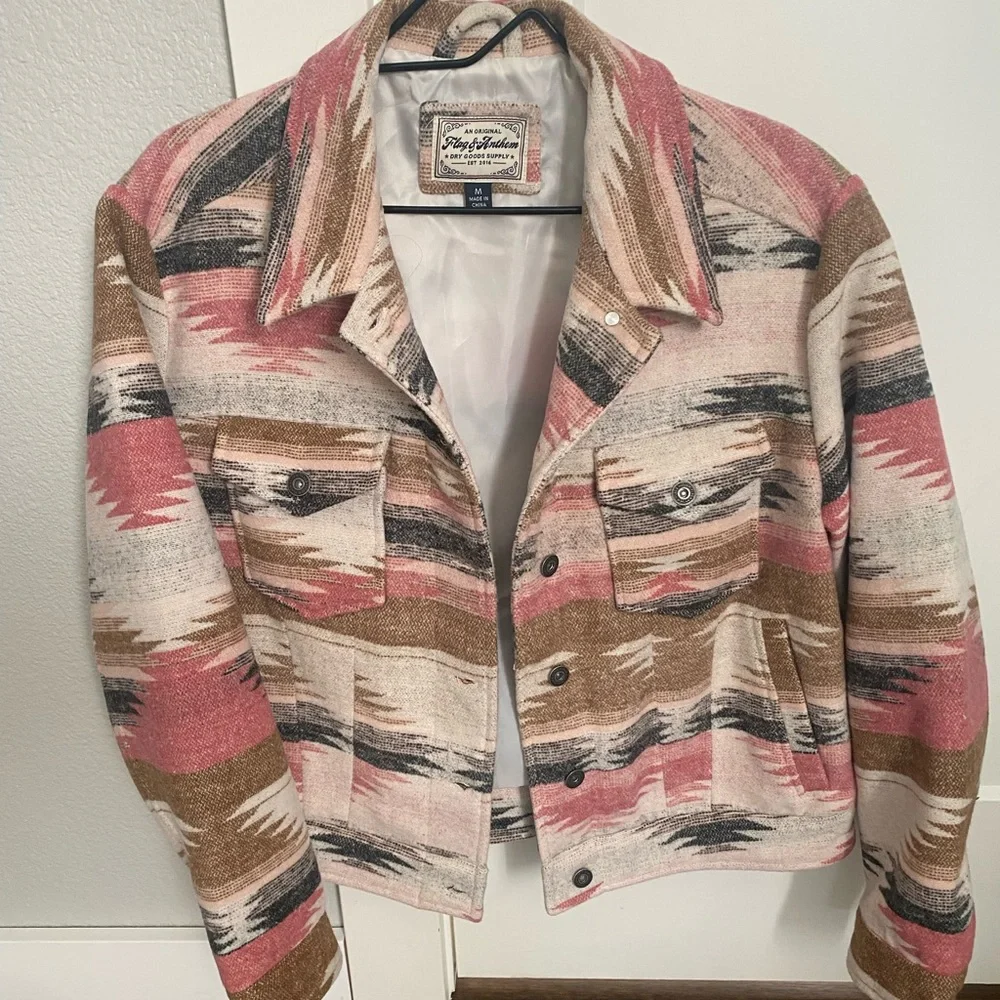 Aztec Jacket - Picture 1 of 4